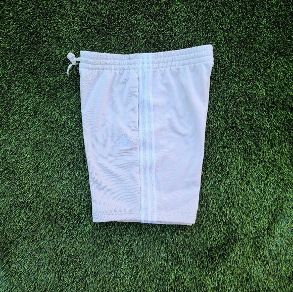 Addidas - Picture 2 of 5